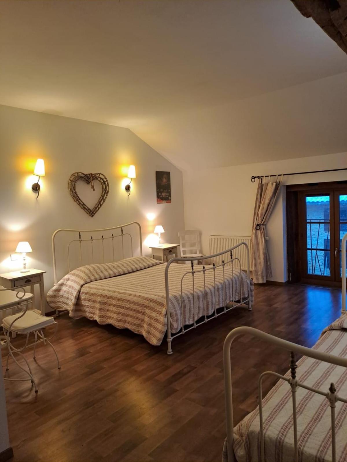 Le Moulin Du Fay Bed and Breakfast Villemotier Εξωτερικό φωτογραφία